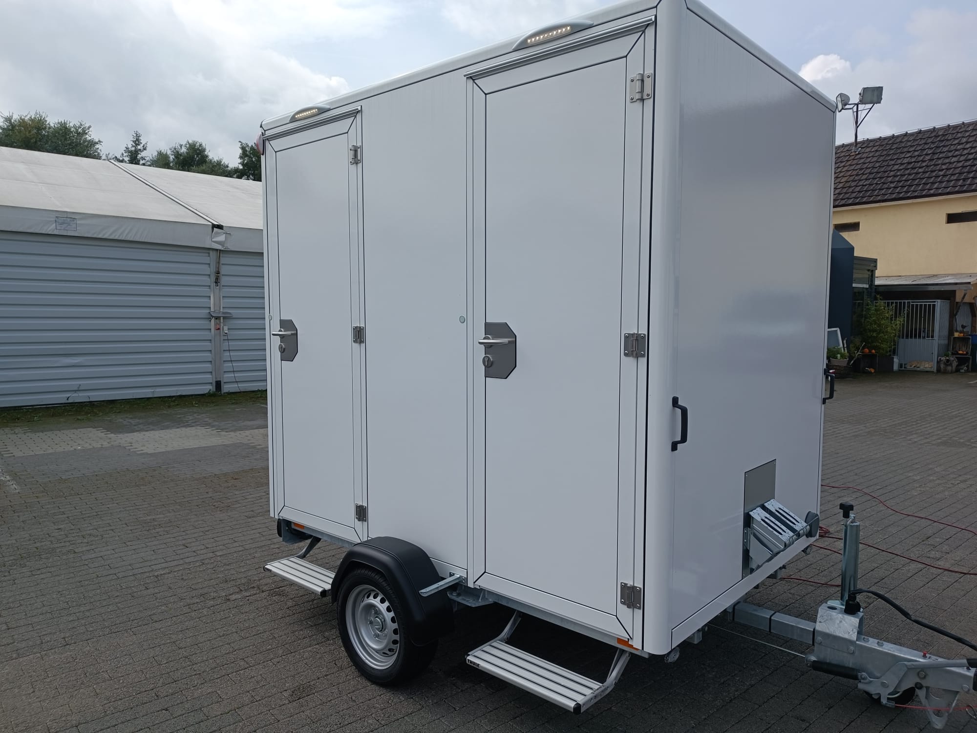 Toilettenwagen 1D+1H – Bild 3