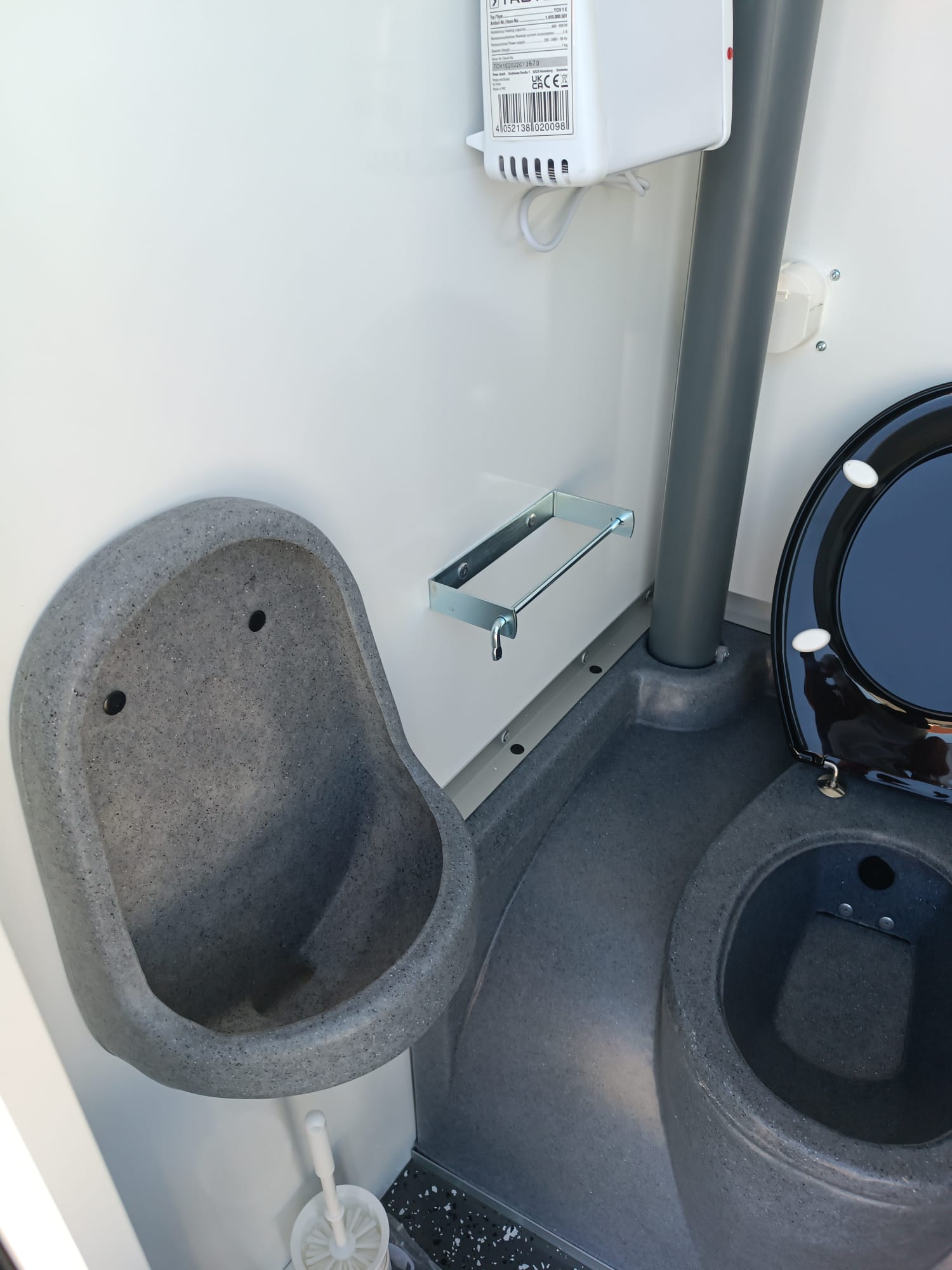 Toilettenwagen autark – Bild 5