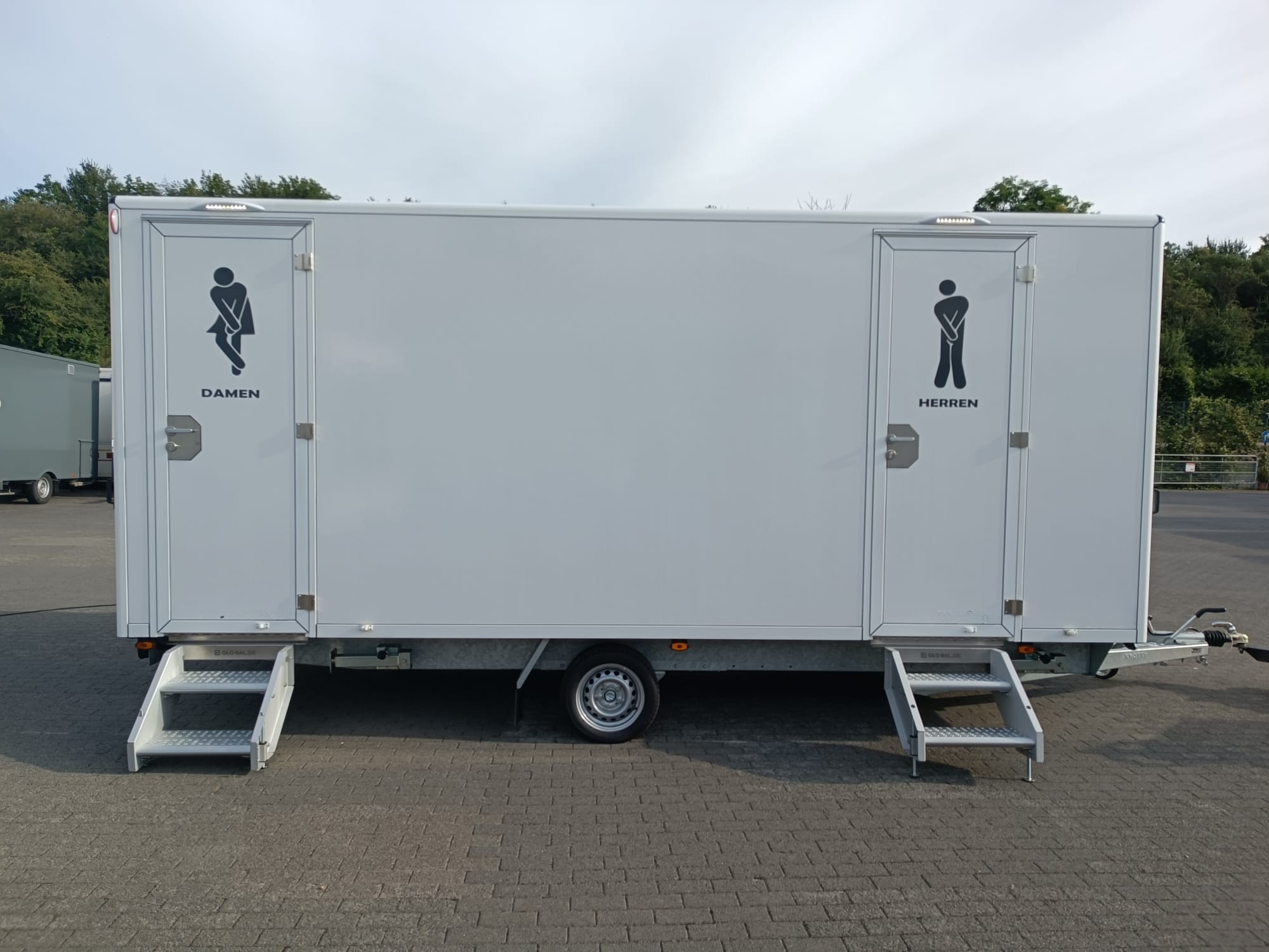 Toilettenwagen 4D+4H – Bild 2
